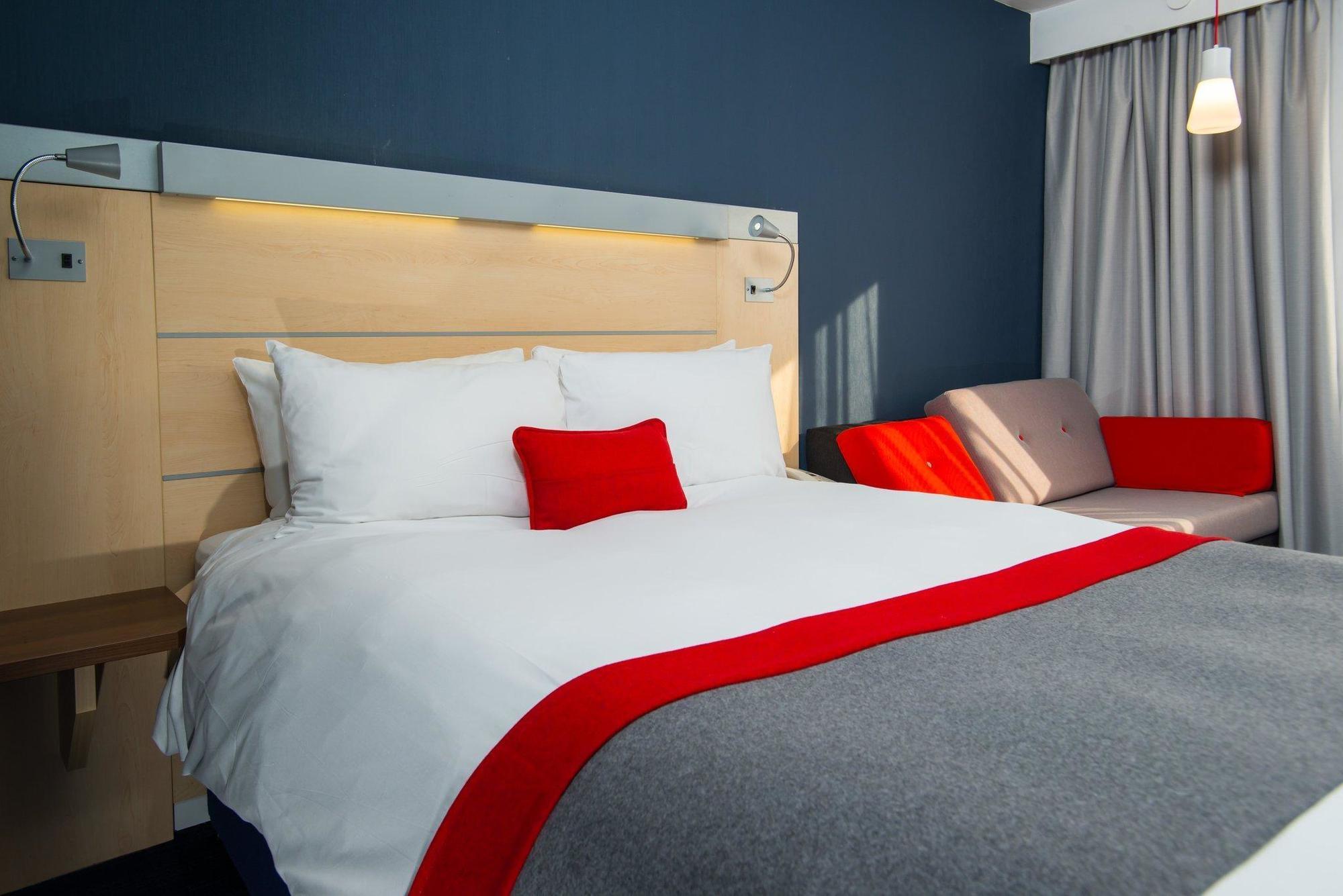 Holiday Inn Express Exeter East By Ihg Exterior foto